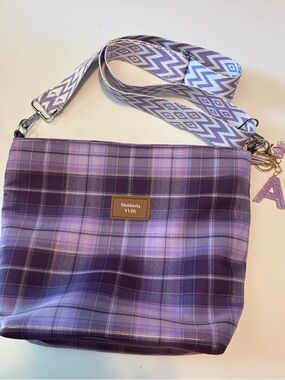 Meiduola Purple, White Plaid Shoulder Bag, Purse New Without Tags Light weight.
